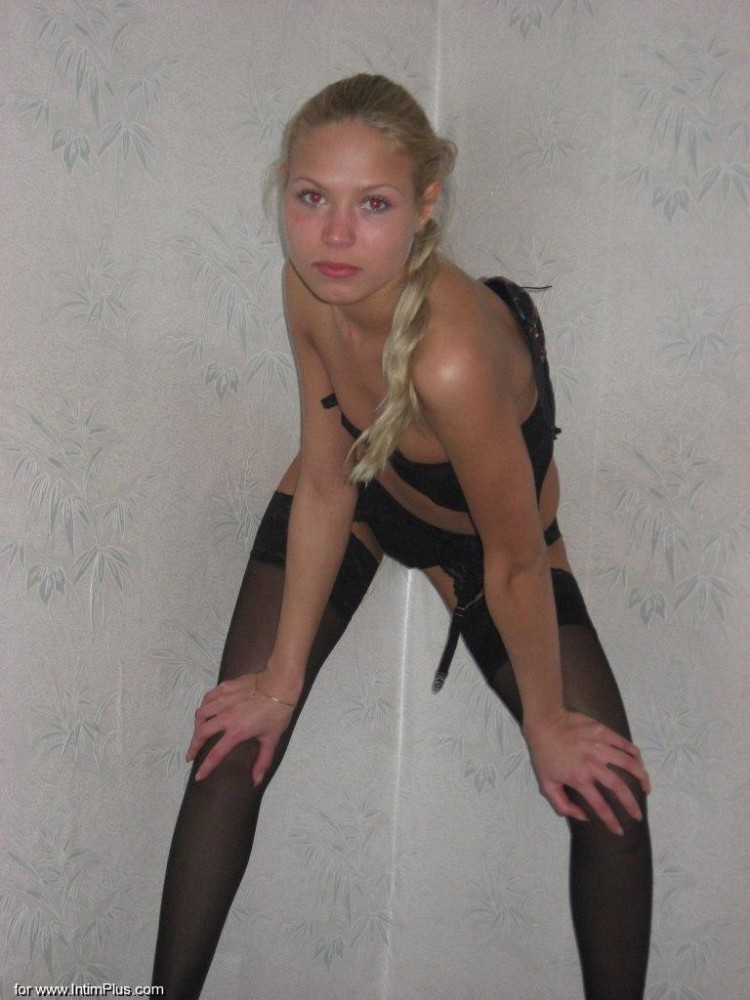 Любительские фотки русской девки