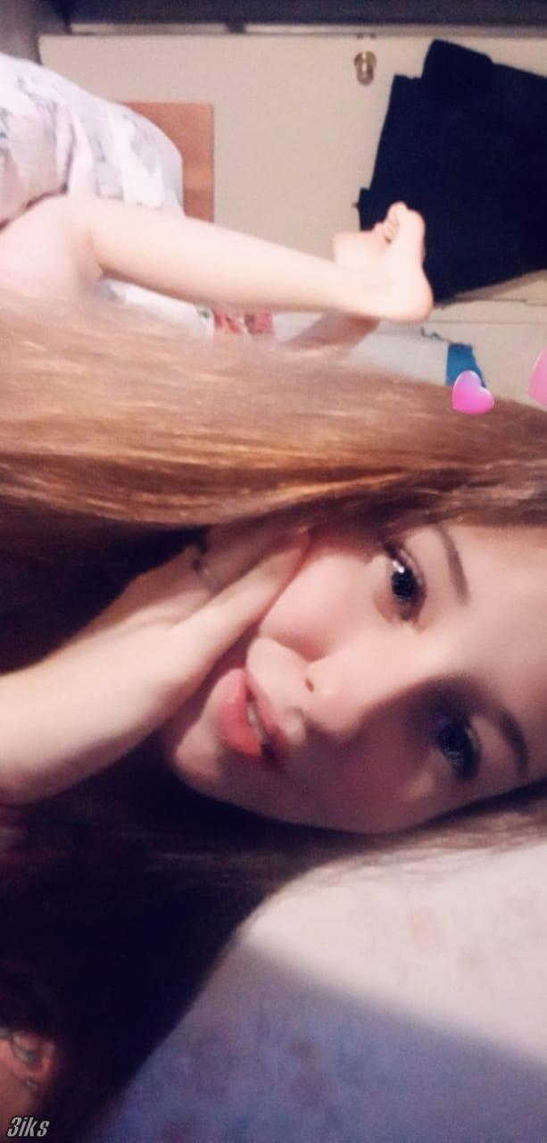 Молоденькая сосочка(18 лет)