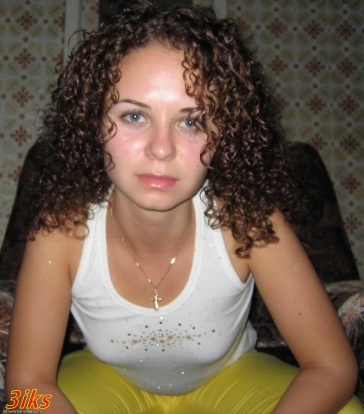 Частные фотки молодой девицы-2
